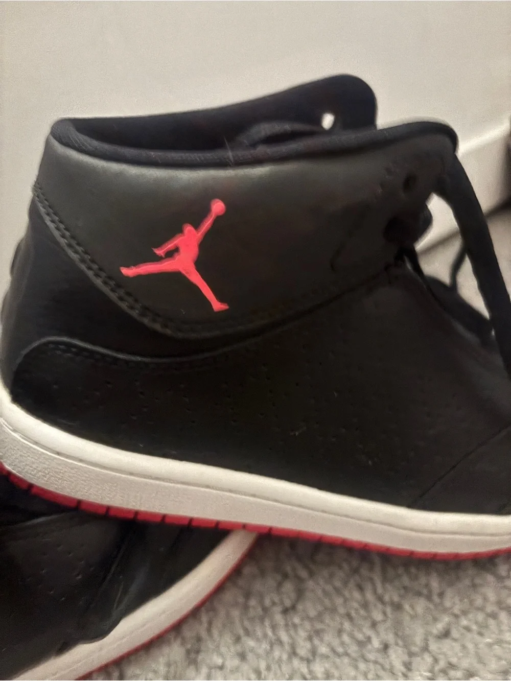 Nike Air Jordan 1 Flight 5 Kids' Black and Pink Mid-Top Sneakers size 1